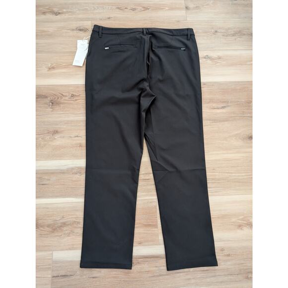 NWT Vuori Men’s Cascade Tech Chino Pant Athletic Slim Fit 30" in Black size 38 - Picture 8 of 8